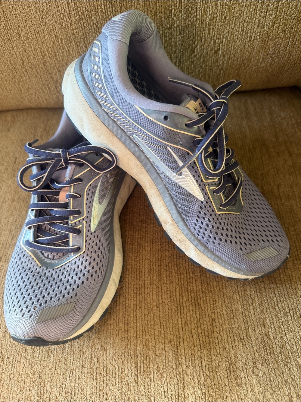 Brooks Lavender Mesh Running Shoes
